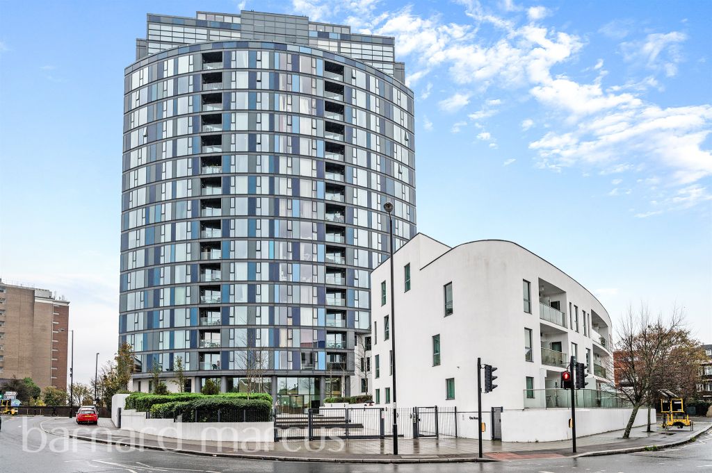 Property photo 2 of 9