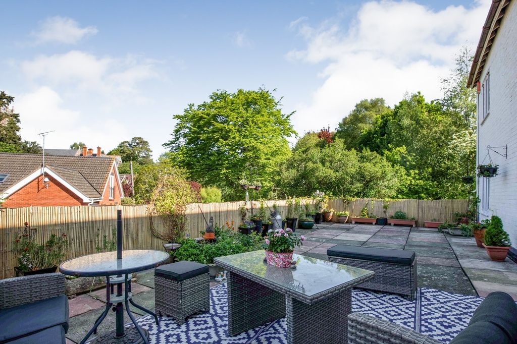 Property photo 3 of 24 Balcony Patio