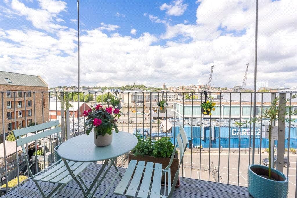 Property photo 3 of 10 Picture No. 18