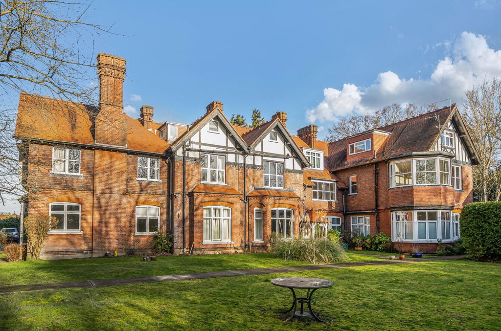 Property photo 1 of 20 1414886-2-6994c01...