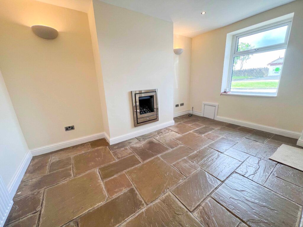 Property photo 2 of 29