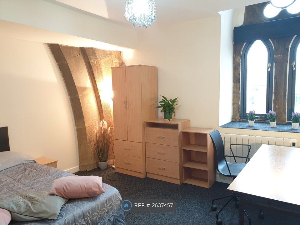 Property photo 2 of 9