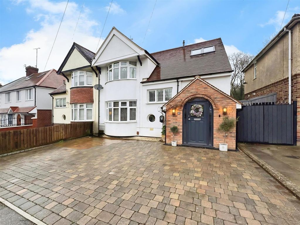 Property photo 1 of 26 Front