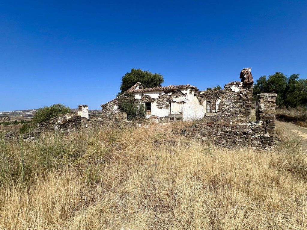 Property photo 1 of 10 Land 10