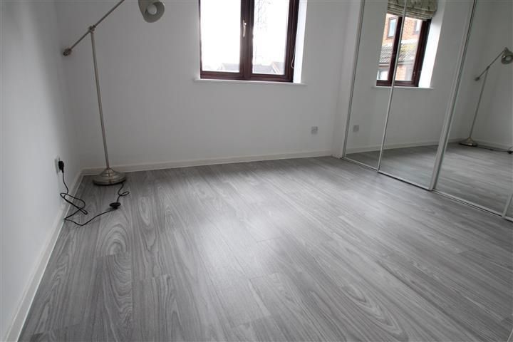 Property photo 3 of 5 Bedroom