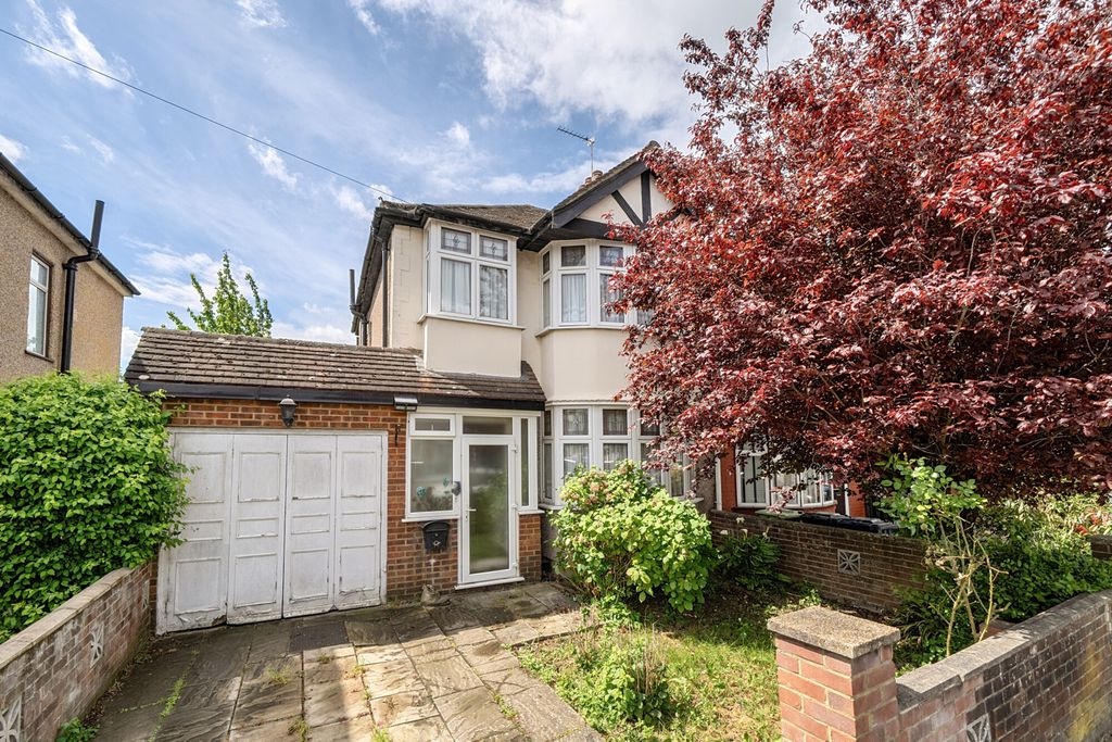 Property photo 1 of 20 1456479-18-6A045c...