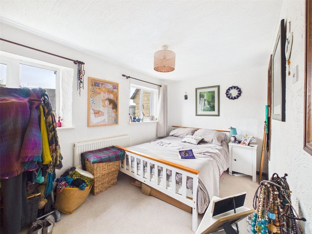 Property photo 3 of 11 Picture No. 02