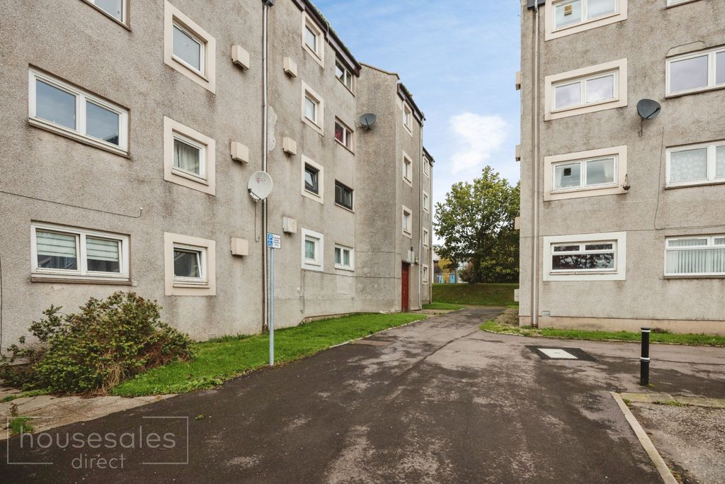 Property photo 1 of 9