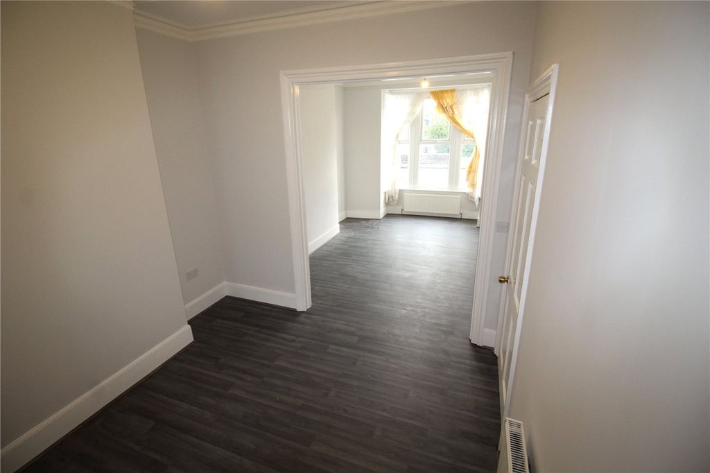 Property photo 2 of 13 Picture No. 02