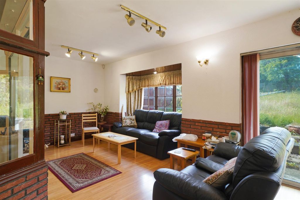 Property photo 3 of 14 103 Paxford Road - Hltnneony7Wflg6Aaw8A.Jpg