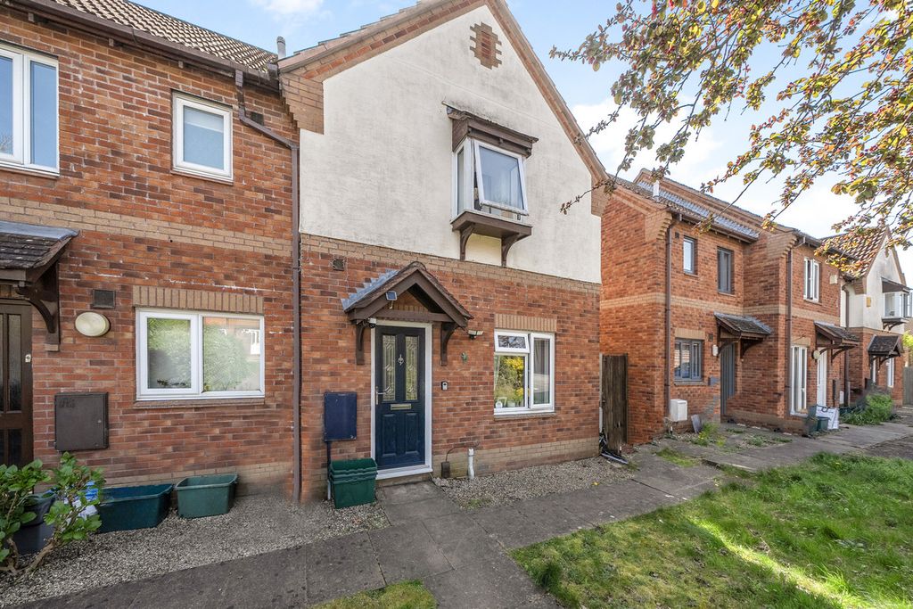 Property photo 2 of 19