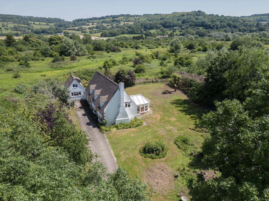 Property photo 2 of 24