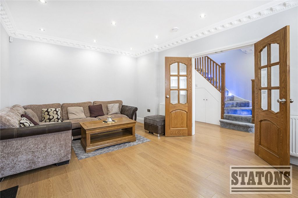 Property photo 3 of 26 Picture No. 13