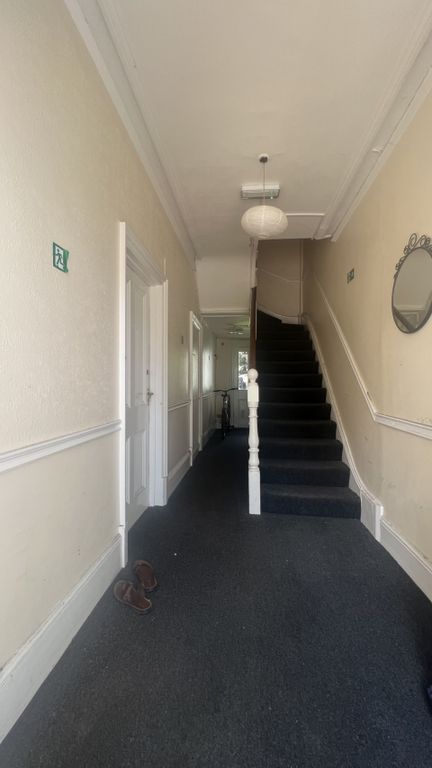 Property photo 2 of 11 Photo 2