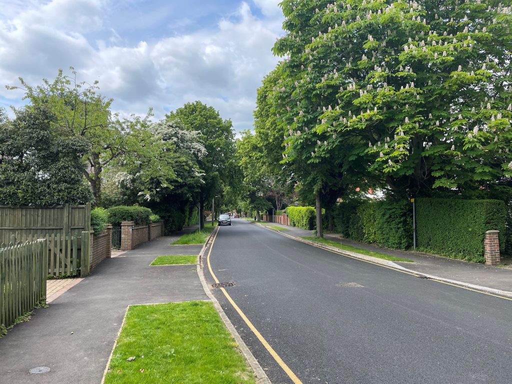 Property photo 3 of 19 Picture No. 23