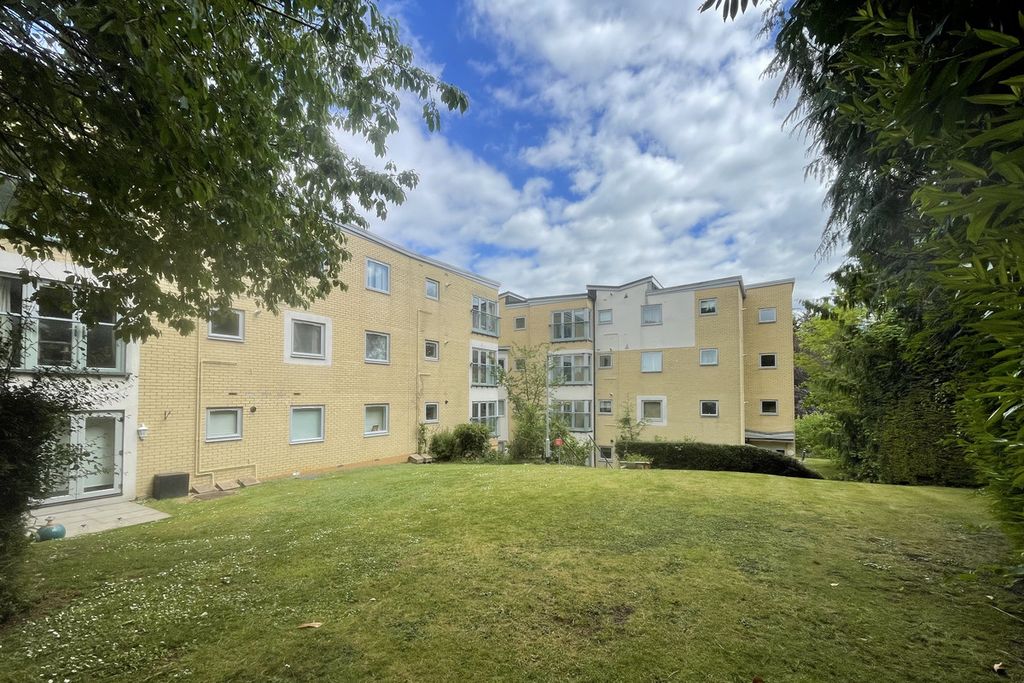 Property photo 1 of 16