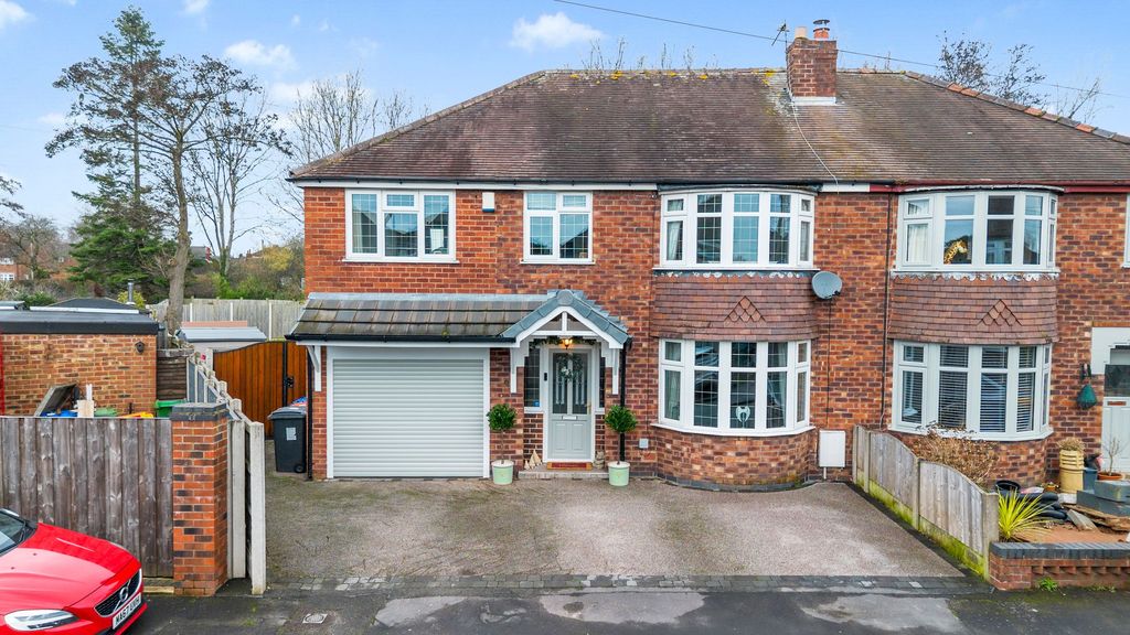 Property photo 1 of 27