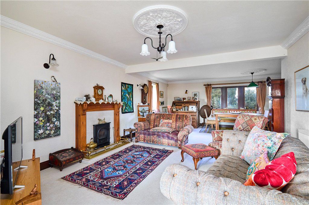 Property photo 2 of 25 Living Dining Room