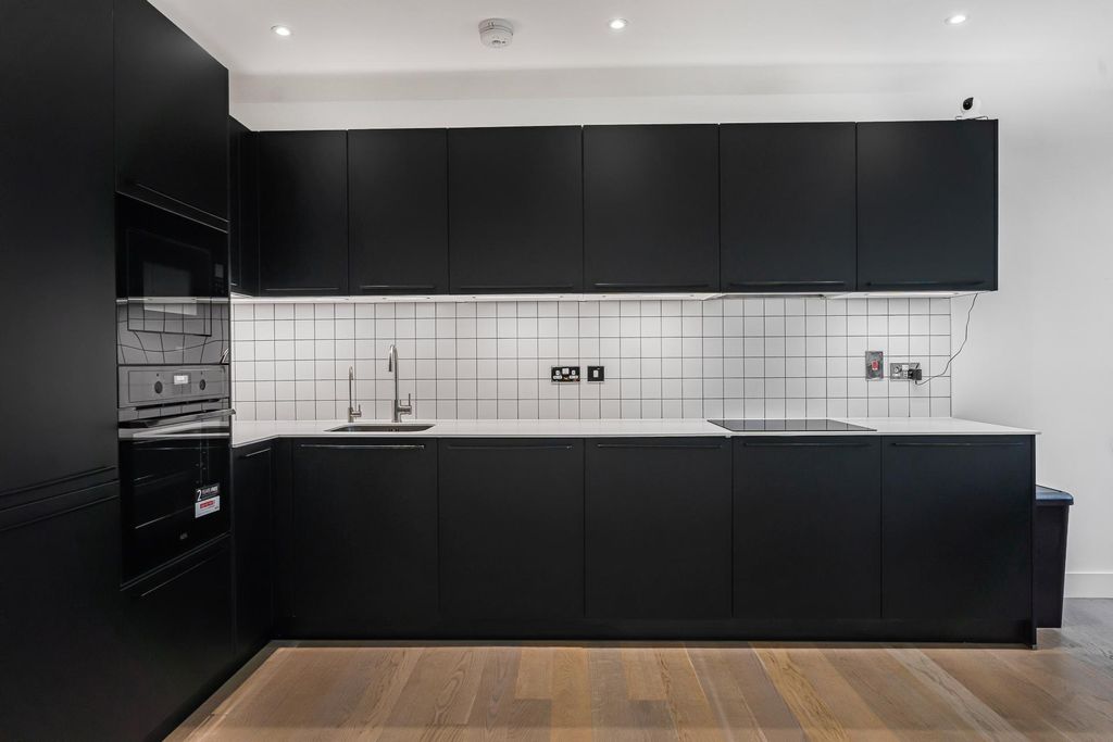 Property photo 2 of 21 Photo 1