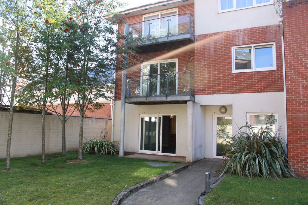 Property photo 1 of 6