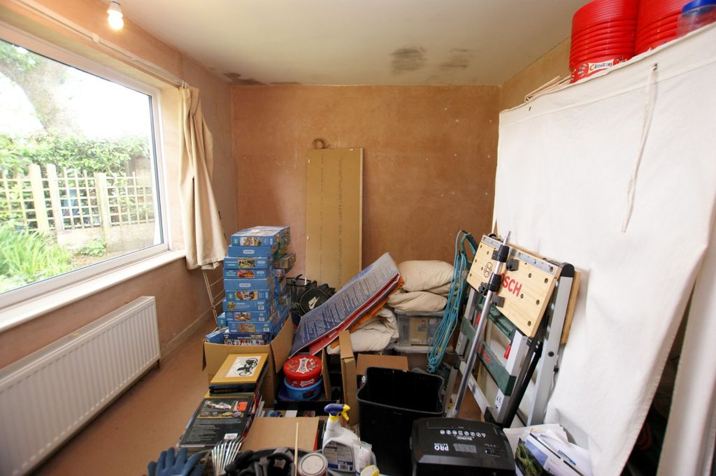 Property photo 3 of 10 Picture No. 12