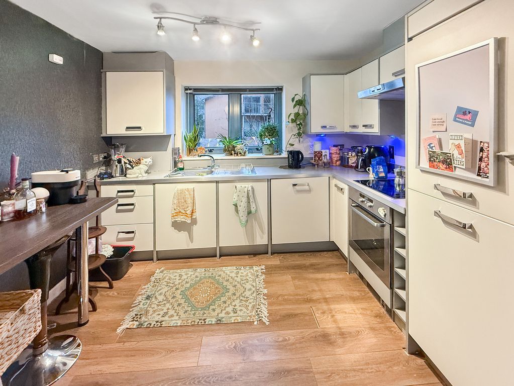 Property photo 3 of 5