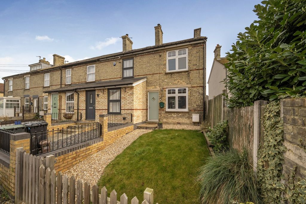 Property photo 1 of 23