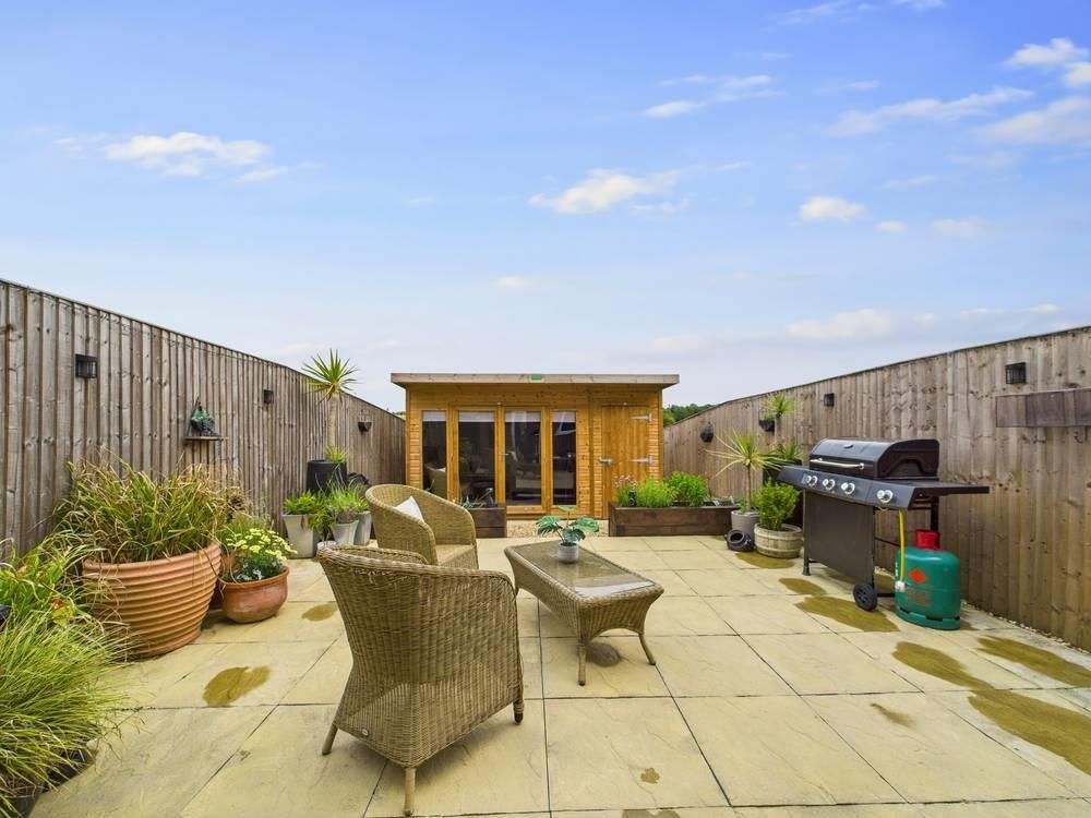 Property photo 2 of 24