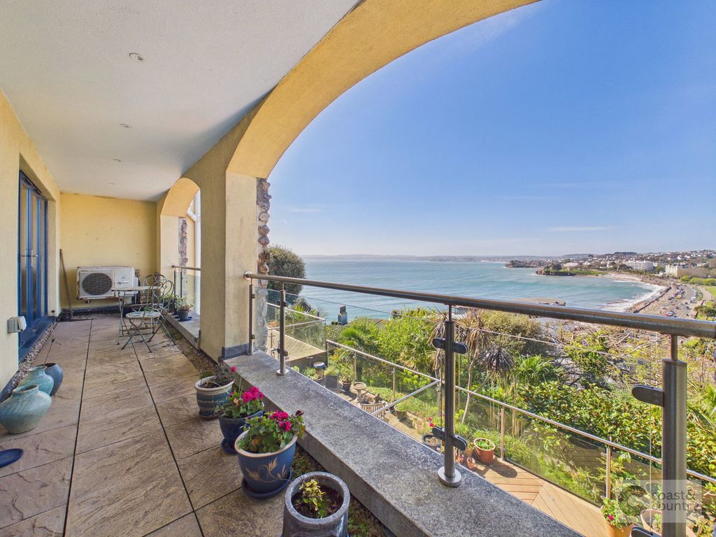 Property photo 3 of 31