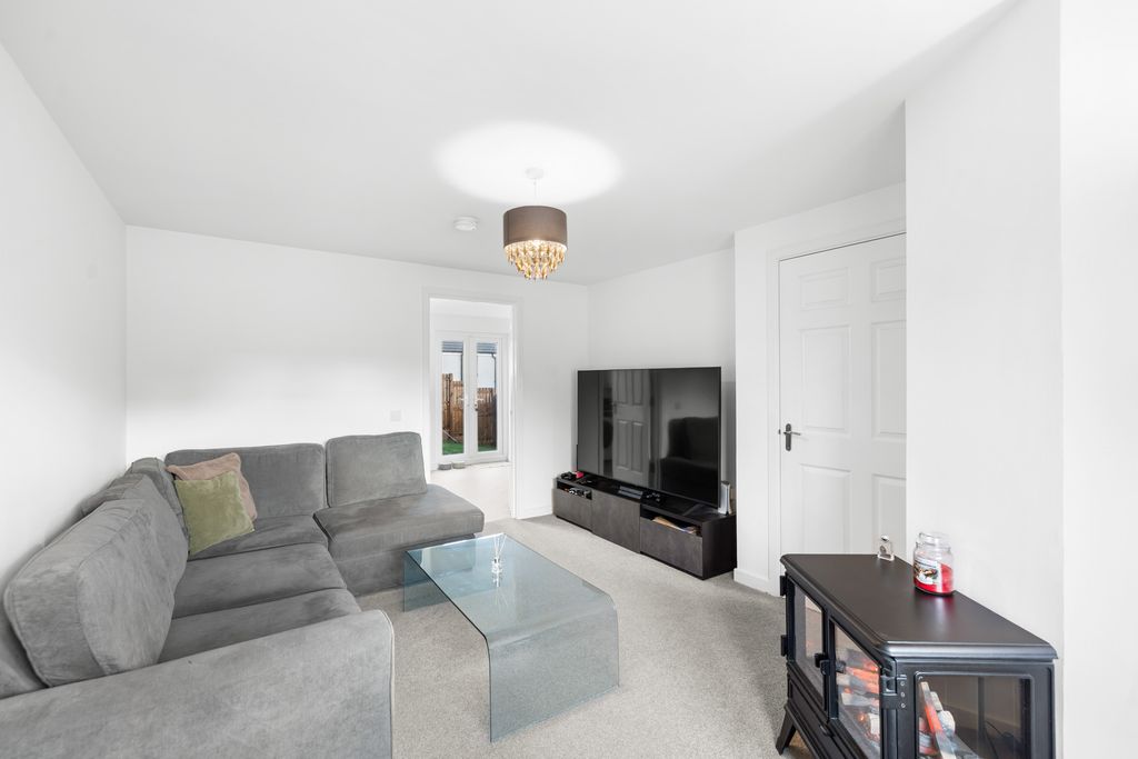 Property photo 3 of 24 Property Image 3