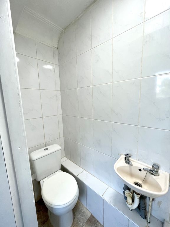 Property photo 3 of 3
