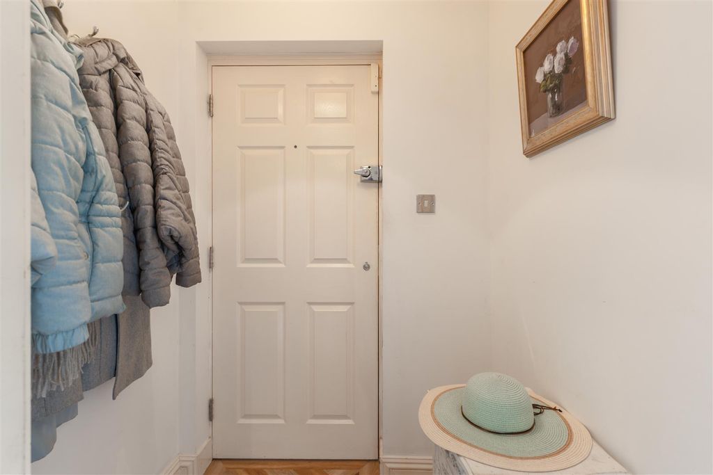Additional image 12 of 2 bed flat for saleKenilworth Road, Leamington Spa CV32