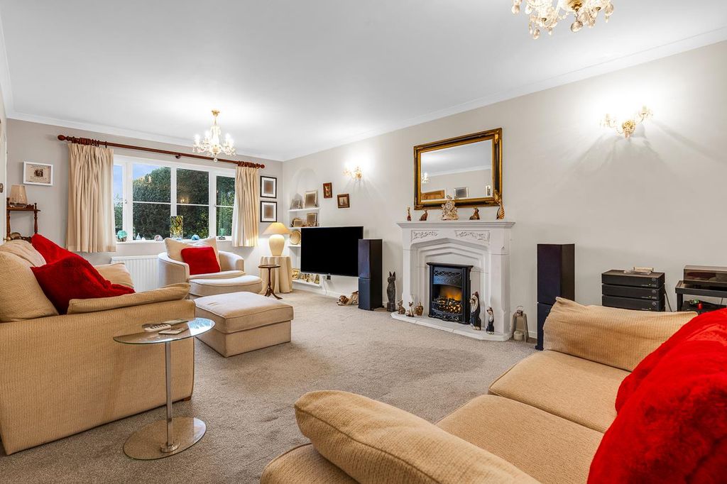 Property photo 3 of 33 Internal-Small-21.Jpg