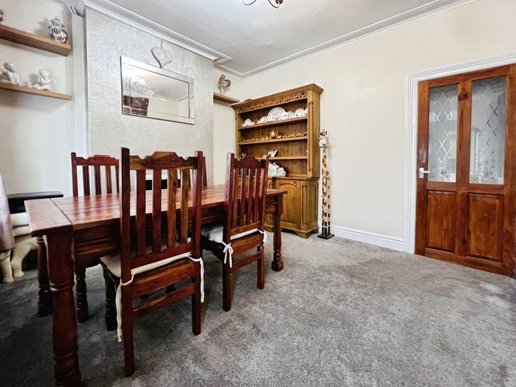 Property photo 2 of 19 Dining Room