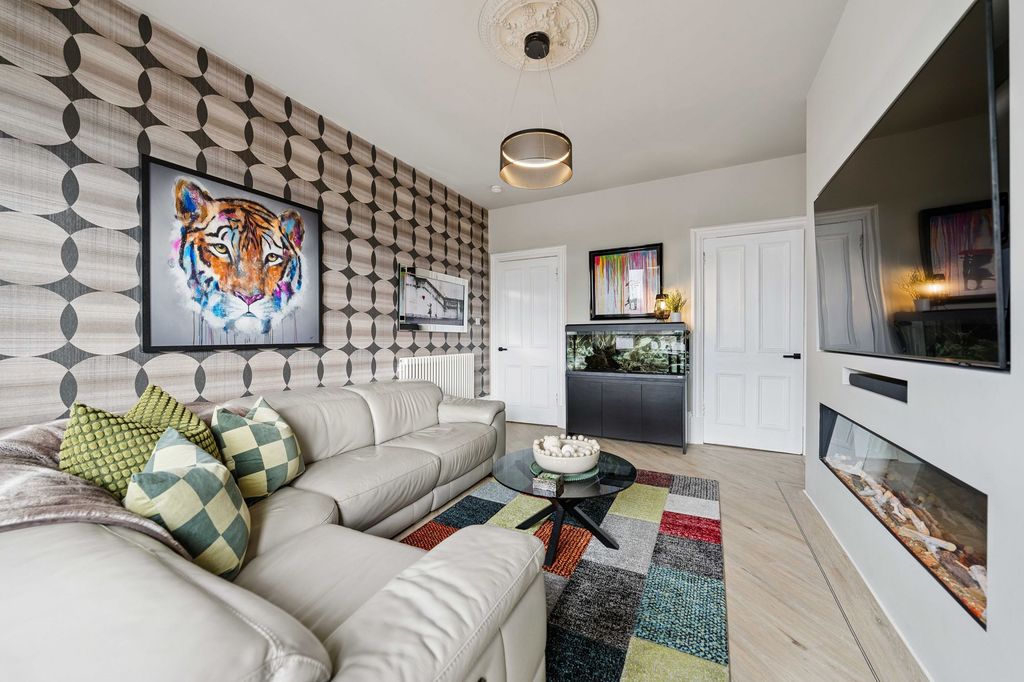 Property photo 3 of 30