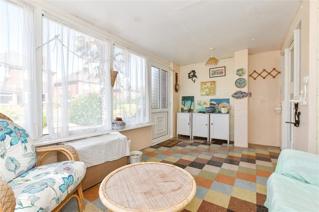 Property photo 3 of 13 Conservatory