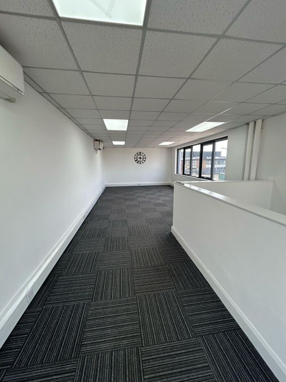 Property photo 2 of 4