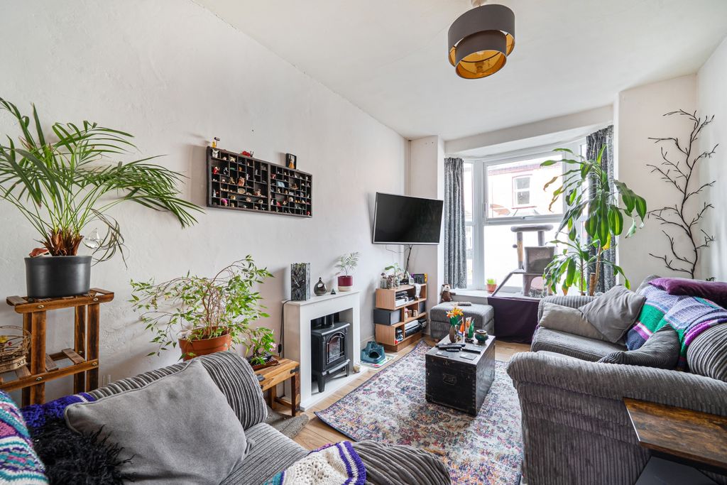 Property photo 3 of 22 1423886-6-69ba7B5239Cfe