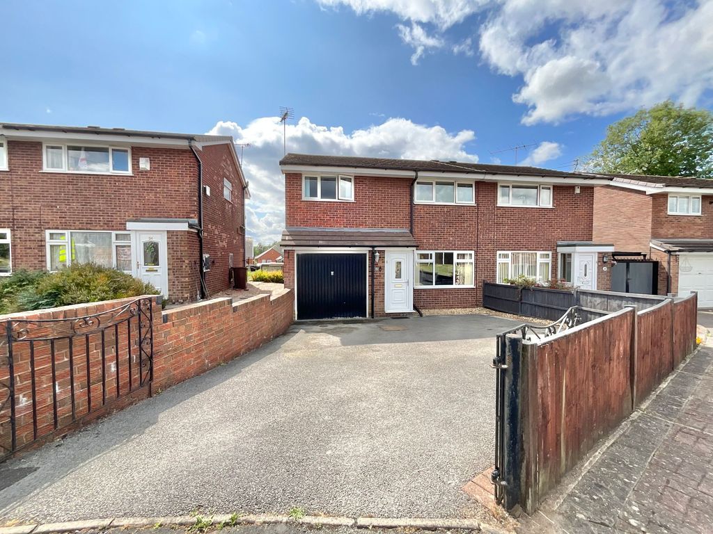 Property photo 1 of 31