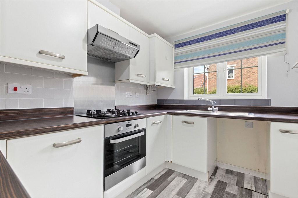 Property photo 3 of 13 Kitchen