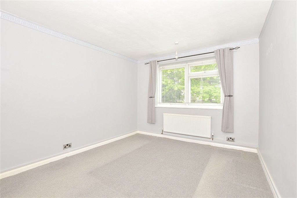 Property photo 3 of 7 Bedroom