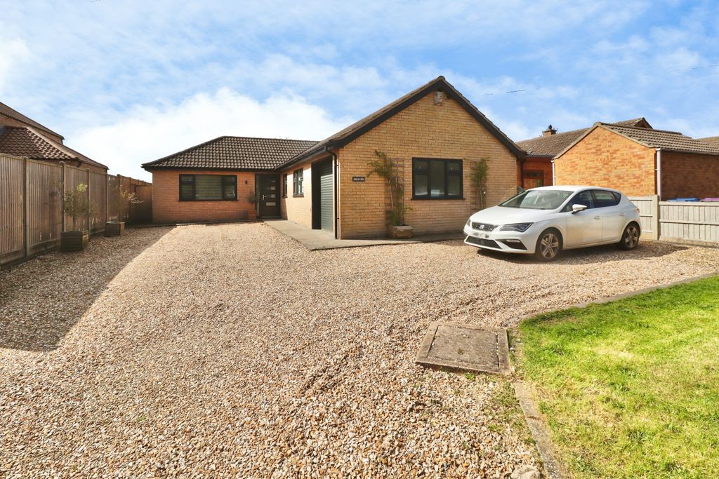 Property photo 1 of 24