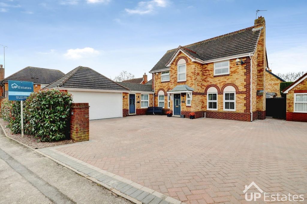 Property photo 1 of 53