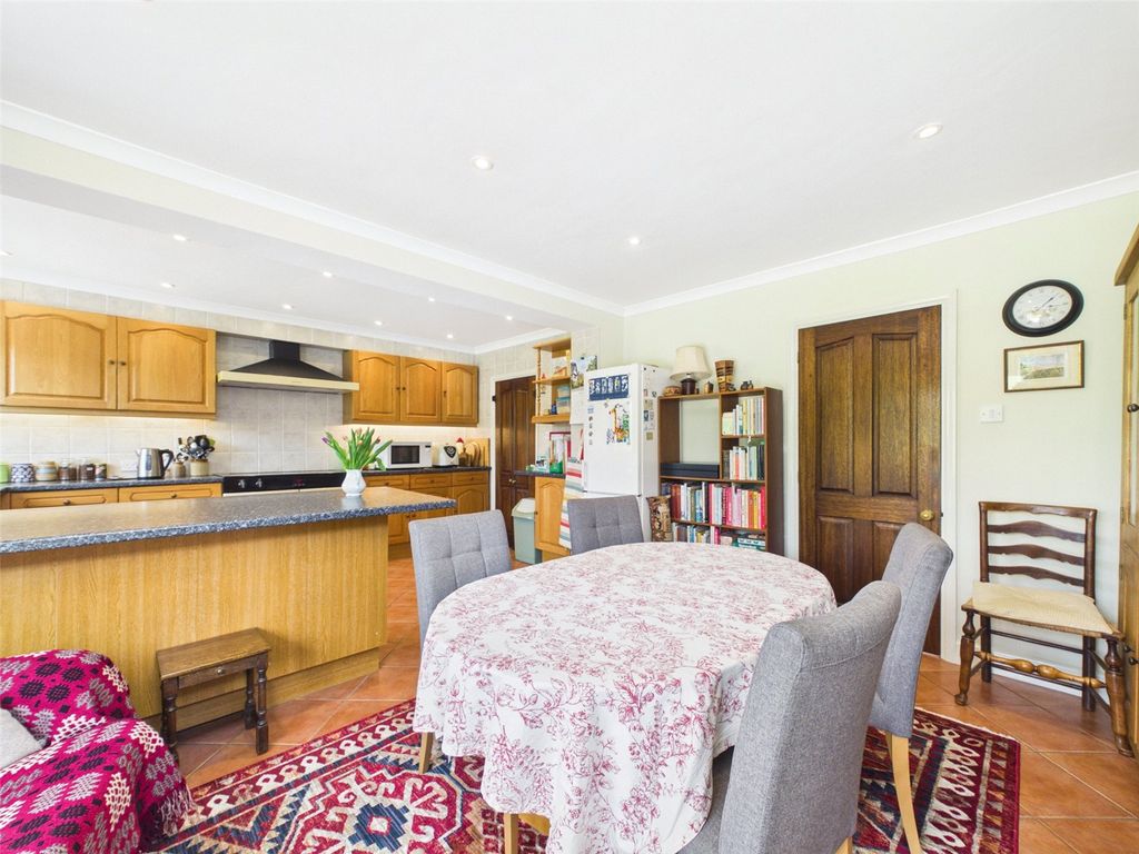 Property photo 3 of 21 Picture No. 26