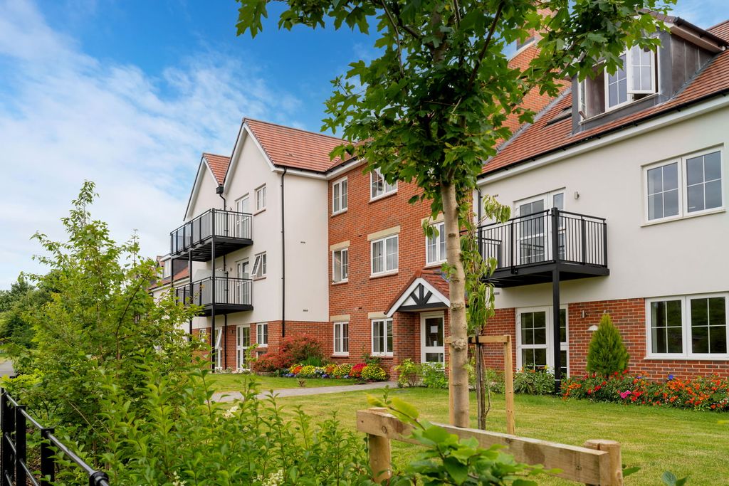 Additional image 5 of 2 bed flat to rentSaffron Walden CB10