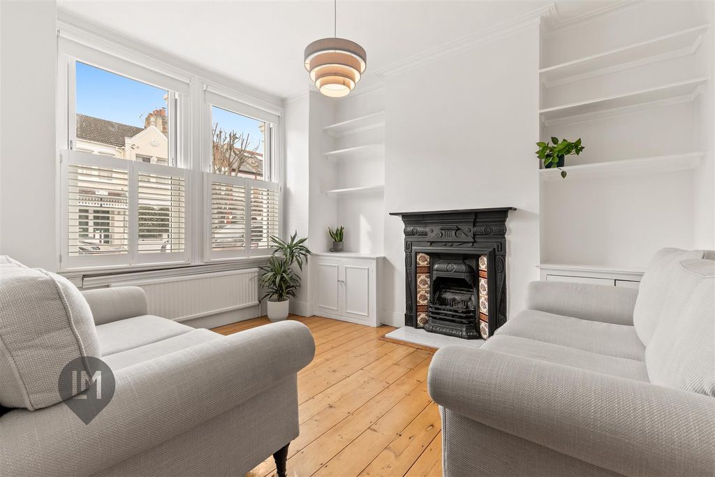 Property photo 2 of 8 Reception Room