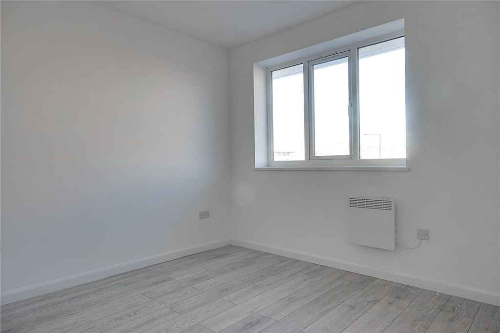 Property photo 3 of 3 Picture No. 03