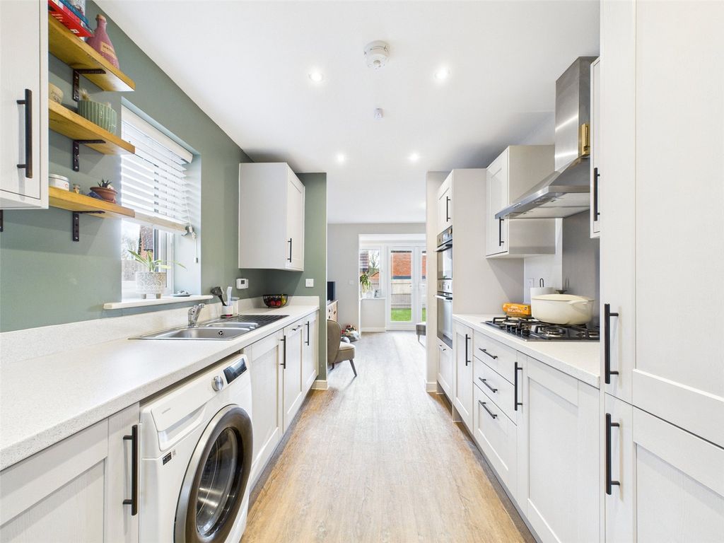 Property photo 2 of 17 Picture No. 05