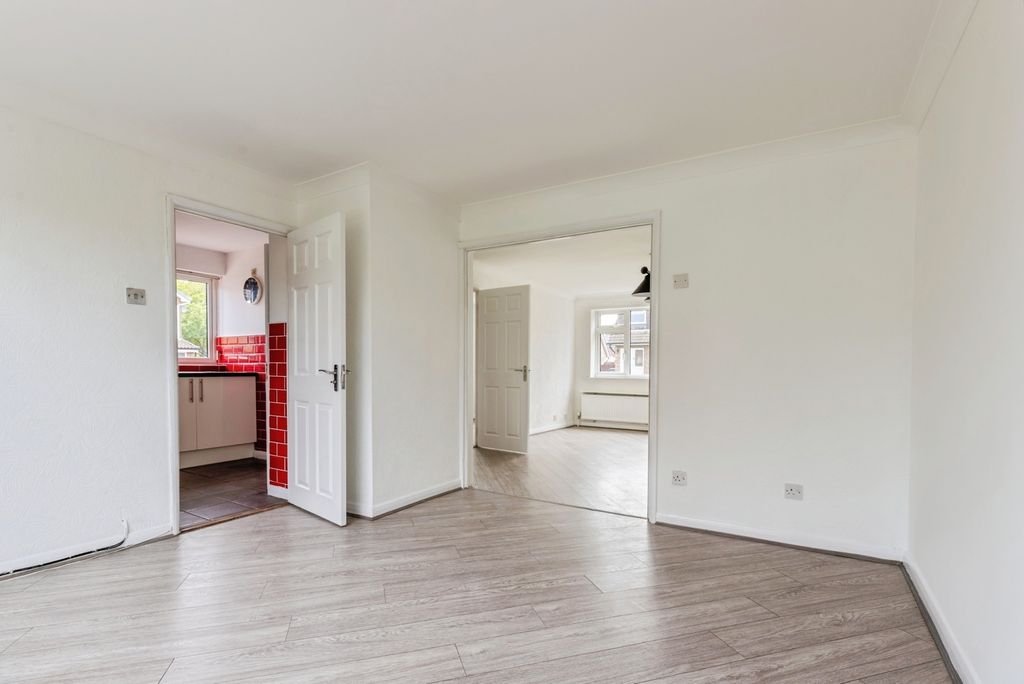 Property photo 3 of 16 Pbox-Img.Jpg