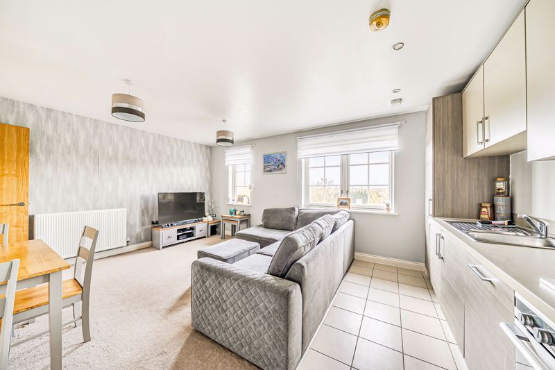 Property photo 3 of 17 Photo 11